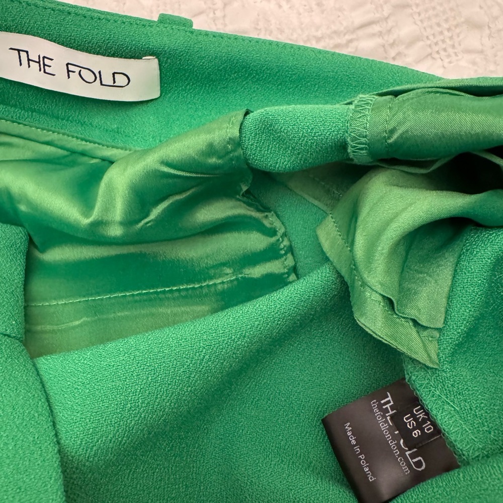 The Fold London Women's Green Blazer and Pants Set - Picture 14 of 16